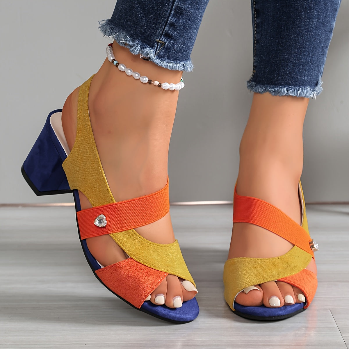 Elyvora - Dames orthopedische sandalen met gekleurde blokhak en kruislings banden