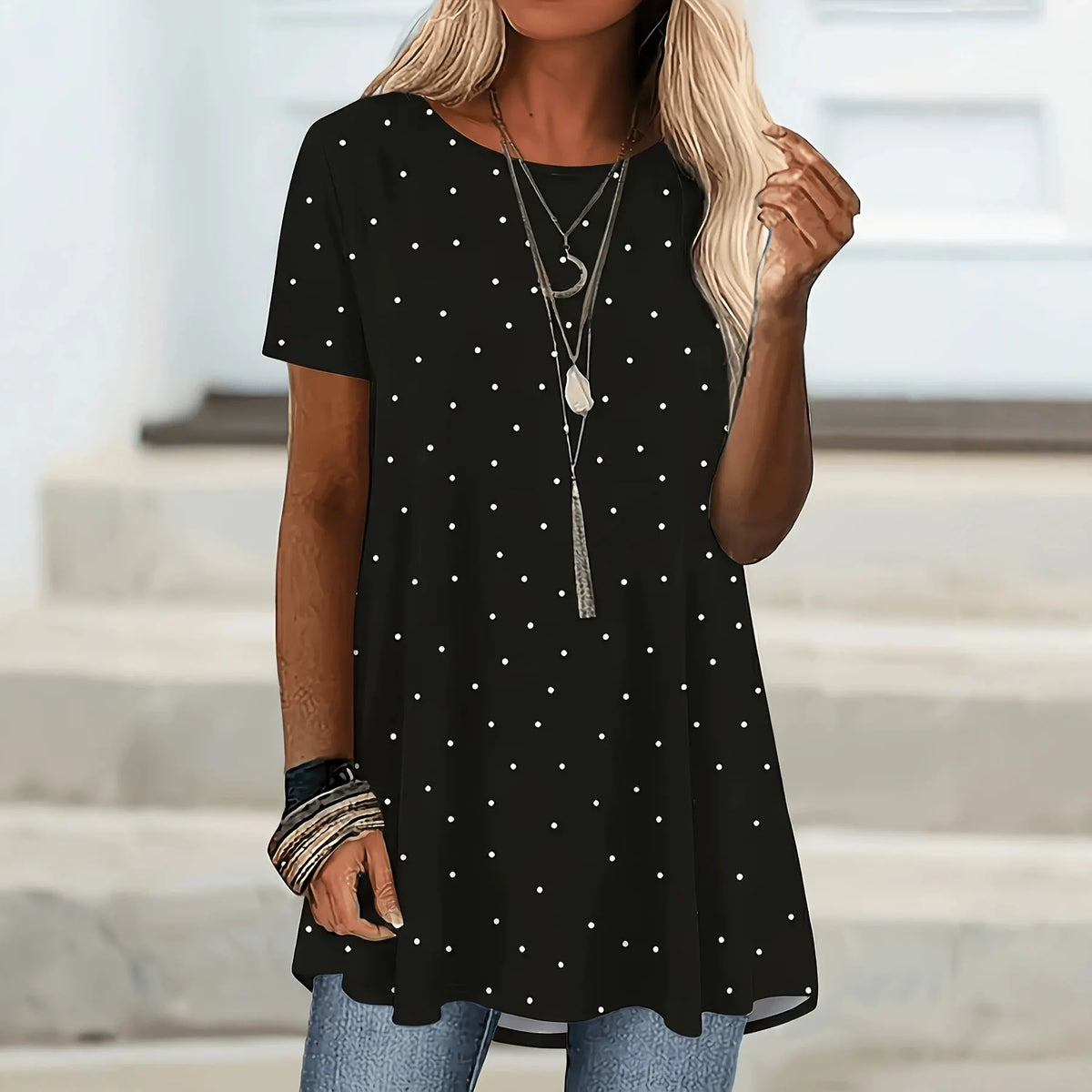 Glysselle - Dames blouse in het wit met stippen en korte mouwen