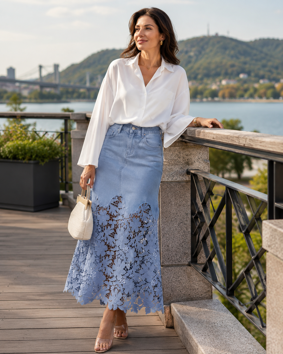 Helynora - Lange denim rok voor vrouwen met kanten bloemenrand