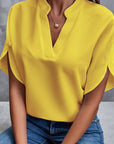 Kiana - Blouse Unicolore met Col en V